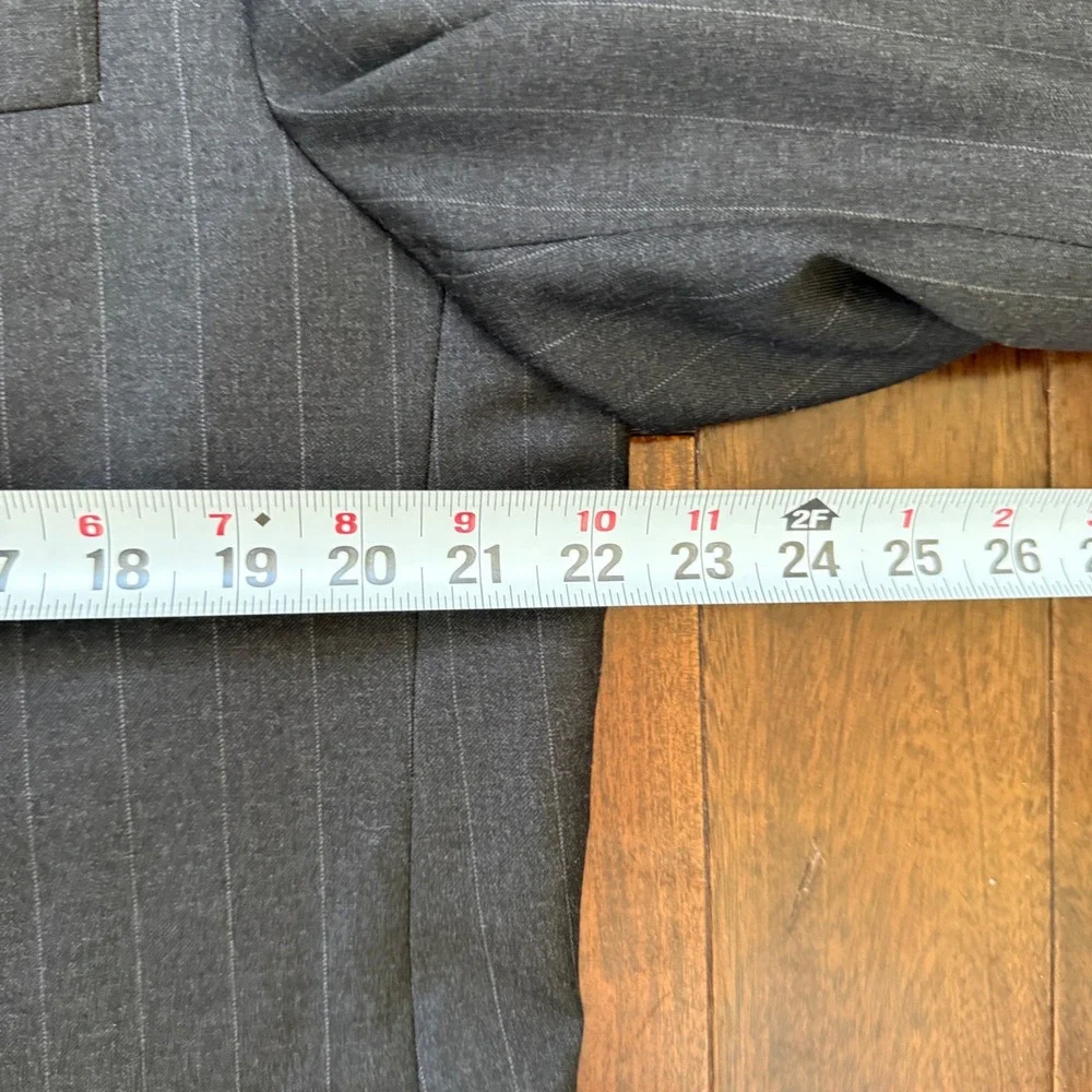 Hickey Freeman 44R Wool Suit‎ Men's Gray Pinstripe 2 Button USA Loro Piana work